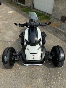 CAN-AM RYKER 900 - 7