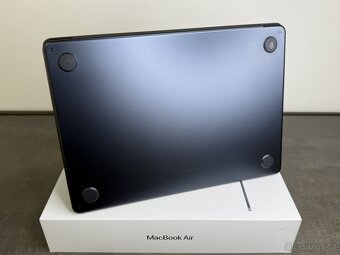 MacBook Air 13'' 2022 / M2 / 8GB / 256GB SSD / Midnight - - 7