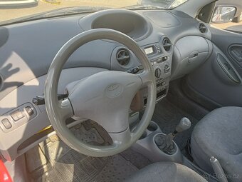Toyota Yaris 1.0 50 kW - 7