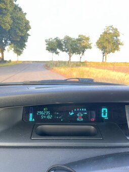 Renault Grand Scenic 1.9 dci 96 kW rv 11/2008, 7. míst - 7