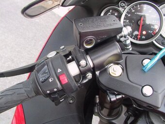 Suzuki GSX 1300 R Hayabusa - 7