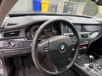 BMW 730d - 7