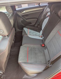 Golf 7.5 gti manuál - 7