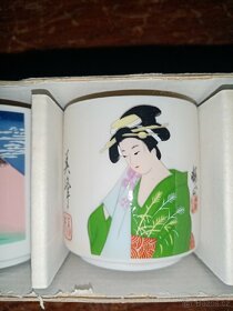 Porcelánové malé šálky s gejšou a japonskými motivy - 7