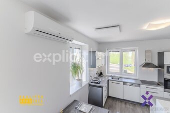 Prodej bytu 2+kk 65 m2 s vlastní zahradou 126 m2 a dvěmi stá - 7