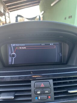BMW 330i XDRIVE - 7