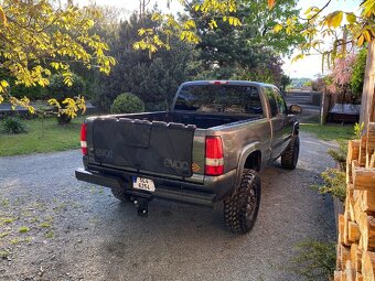 Chevrolet Silverado - 7