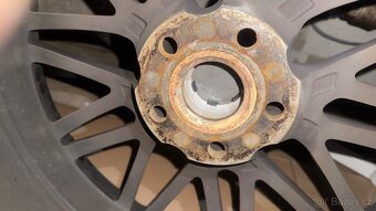 Prodám/vyměním za R18 originál Oxigin 5x112 235/35/19 - 7