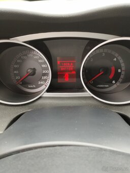 Peugeot 4007 - 7