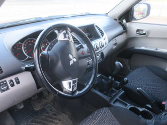 MITSUBISHI L200 2.5 131kW 2013 4x4 - 7