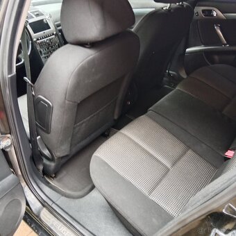 Peugeot 407 SW - 7