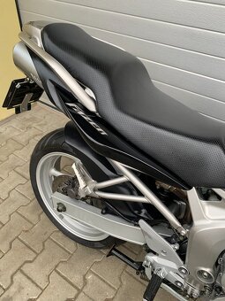 Yamaha FZ6 Fazer - 7
