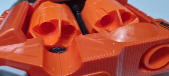 NERF ZOMBIESTRIKE FLIPFURY - 7