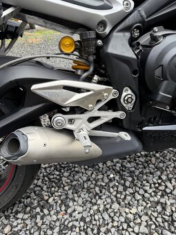 Triumph Street Triple RS 765 - 7