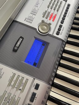 Keyboard Yamaha PSR-295 + stojan + adaptér - 7