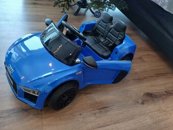 Dětské elektrické autíčko Audi - 7
