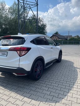 HR-V1.5i aut. převodovka xenony navigace alu F1 - 7