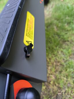Elektricka kolobezka Kugoo Kirin Kukirin G2 2024 - 7
