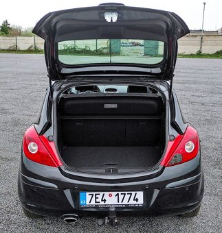Opel Corsa D 1,4 64 kW r.v. 2012, 2x klíč, 2x kola, serviska - 7