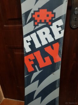 Prodám pěkný snovboard FIREFLY 135cm dlouhý. - 7
