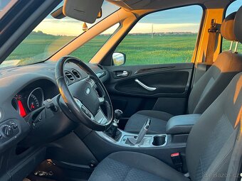 Ford Galaxy 2.0 TDCi, 7 míst, klimatizace, tažné - 7