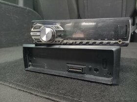 Autorádio Pioneer MVH 150 UI - vstup USB / 3,5 jack - 7
