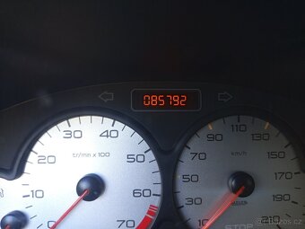 Peugeot 206 1.1i Tažné 85000km - 7