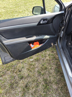 Peugeot 407 SW - 7