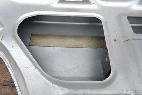 zadní víko kufru , zad. kapota Peugeot 406 r.v. 99 sedan - 7