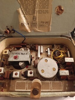 Staré rádio tesla - 7