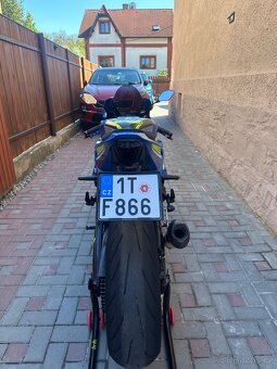 Suzuki gsxr 1000 - 7