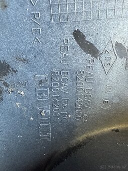 Renault Megane 2 přední nárazník 8200142000 - 7