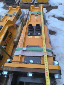 Hydraulické kladivo pro 2-4t - 7