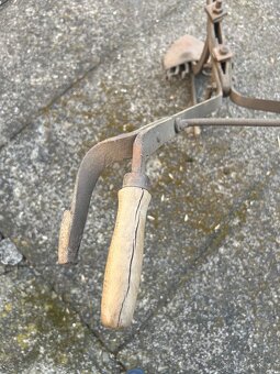 Starý zahradní pluh - 7