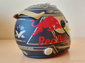 Predám Max Verstappen 2023 Red Bull F1 majstrovská helma 1:2 - 7