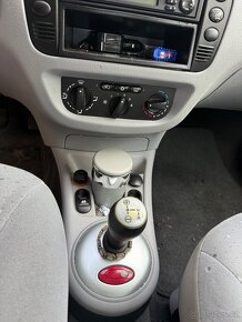 Citroën C3 1.4i, 65kw, benzín, automat, rok 2004, nová STK - 7