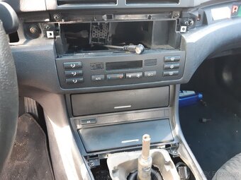 BMW 3 E46 320i 125kW 2001 - dily z vozu-motor KO - 7
