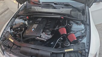 Prodám BMW E92 335i rok 2007 - 7