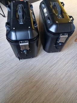 GIVI Trekker Dolomiti + boční nosič PL8201 + zadní nosič SR8 - 7