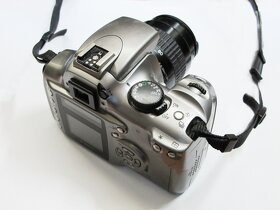 Digitální zrcadlovka Canon EOS 300D (Rebel) - 7