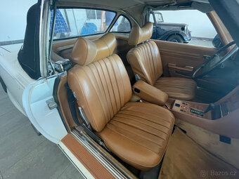 Mercedes-Benz 560 SL Veterán - 7