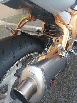 Yamaha FZ1 - 7