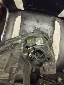 Volkswagen Passat B7 lampa - 7