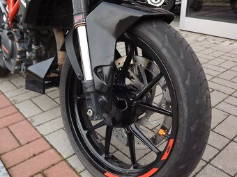 KTM 125 Duke - 7