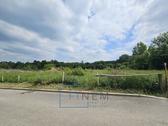 Prodej stavebního pozemku 1 187 m2 – Lešany u Nelahozevsi - 7