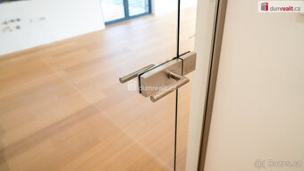 Prodej rodinného domu 5+ kk 135 m², s pozemkem 658 m² - 7