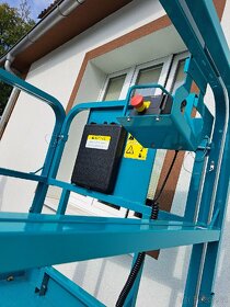 ZVEDACÍ PLOŠINA ELEKTRICKÁ NŮŽKOVÁ ZDVIH 14m 2021rok - 7