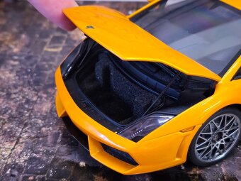 Lamborghini Gallardo LP560-4 1:18 AutoArt - 7