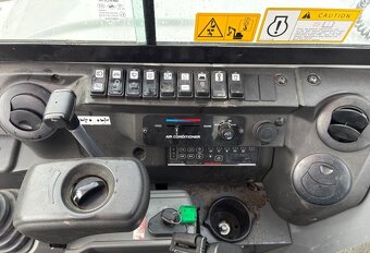Rypadlo Takeuchi TB 250-2 - 7