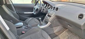 Peugeot 308 SW - 7